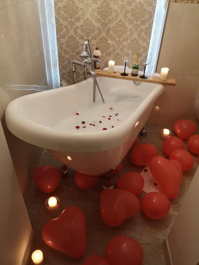 Penthouse Luxury Lägenhet Resita Exteriör bild