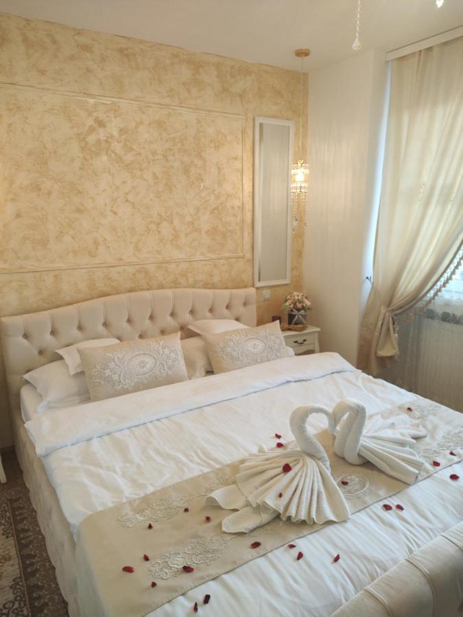 Penthouse Luxury Lägenhet Resita Exteriör bild