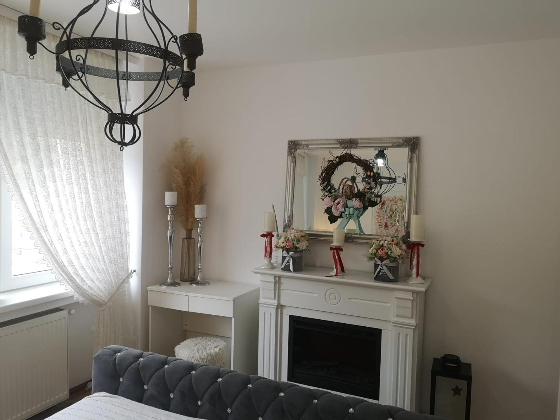 Penthouse Luxury Lägenhet Resita Exteriör bild