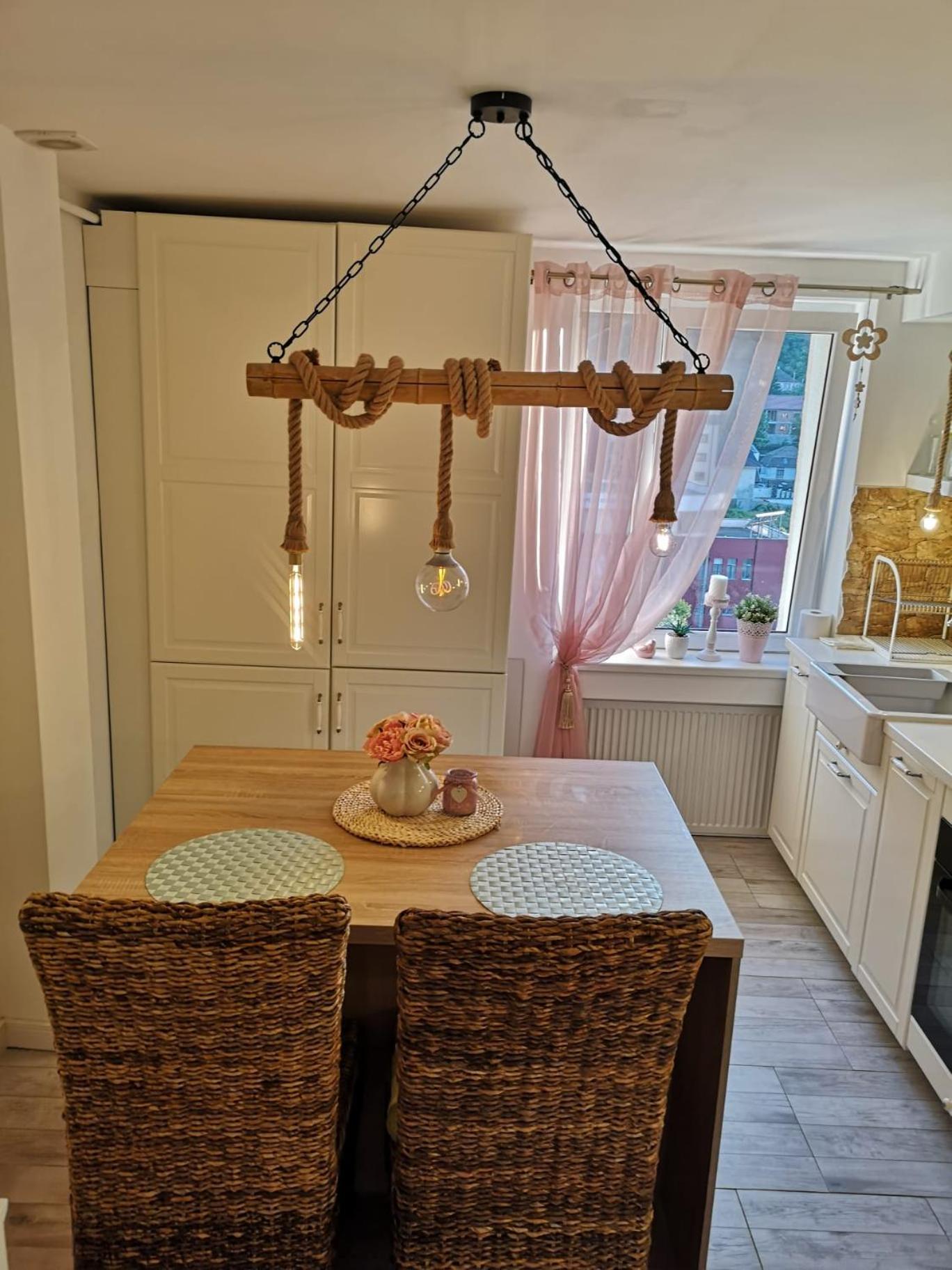 Penthouse Luxury Lägenhet Resita Exteriör bild