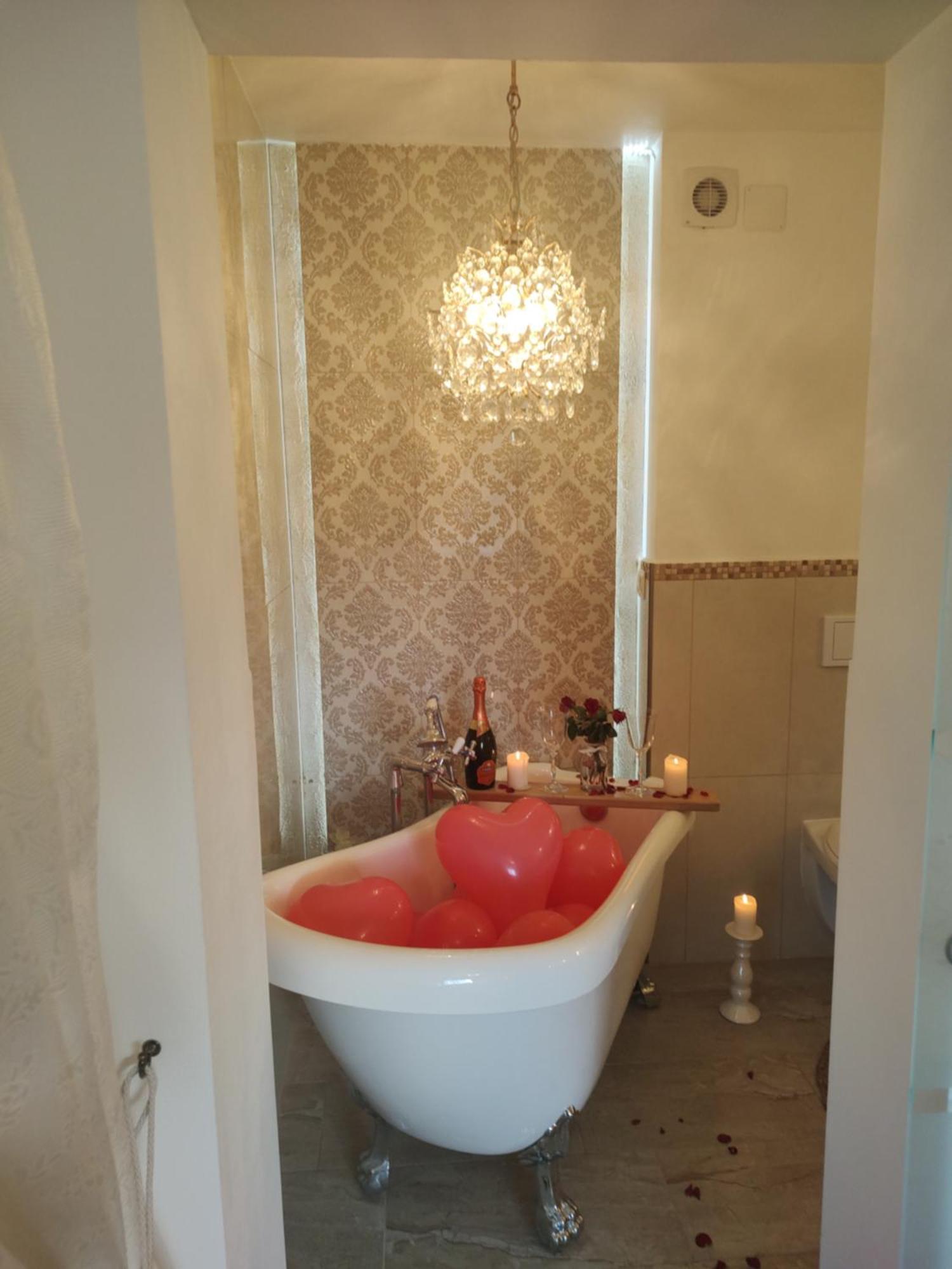 Penthouse Luxury Lägenhet Resita Exteriör bild